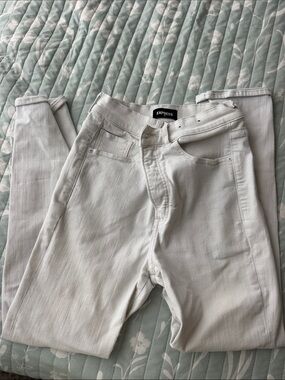 Express Men’s Skinny Jeans in White